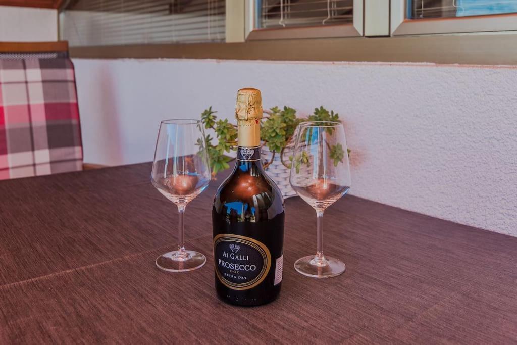 Apartment Roko - Up To 4 People With Free Parking Zadar Eksteriør bilde